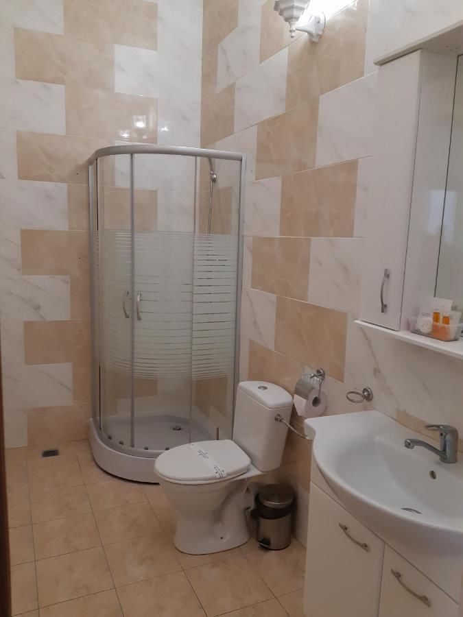 Отель HR HOTEL Фалешты